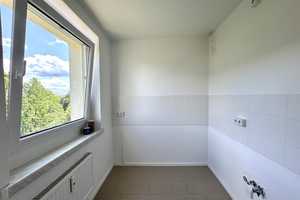 Ideal für jedes Alter: 2-Raum-Wohnung mit Aufzug und Dusche – Carl-Bobach-Straße 10, 9120 Chemnitz – Vorschaubild 4
