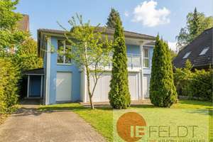 Stadtvilla mit Terrasse, Balkon, 3 Bädern, Sauna, Wärmepumpe | Platz für Familie, Gäste & Homeoffice
