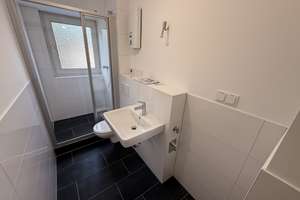 BOCKENHEIM/LEIPZIGER STR.: ERSTBEZUG n. SANIERUNG: 3-ZW im 4.OG m. West-Balkon, Einbauküche, TL-Bad – Die vollständige Adresse der Immobilie erhältst du vom Anbieter., 60487 Bockenheim, Frankfurt am Main – Vorschaubild 7