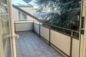 5-Zimmerwohnung mit Balkon und traumhafter Aussicht über die Dächer von Heilbronn – Die vollständige Adresse der Immobilie erhältst du vom Anbieter., 74078 Neckargartach, Heilbronn – Vorschaubild 4