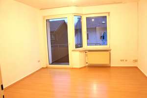 Alltagstaugliche 3-Zimmer-Wohnung in Darmstadt-Mitte – Die vollständige Adresse der Immobilie erhältst du vom Anbieter., 64283 Mitte, Darmstadt – Vorschaubild 2
