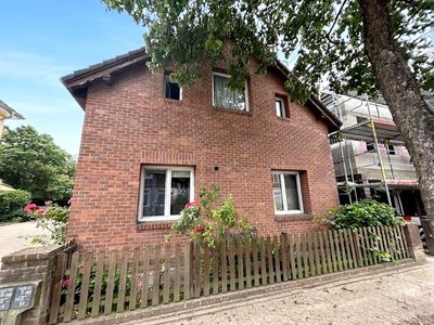 Verden: Attraktives Mehrfamilienhaus mit drei Wohneinheiten und stabilen Mieteinnahmen