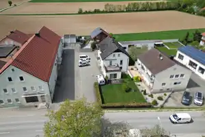Renovierungsbedürftiges Einfamilienhaus in Geltolfing – Straubing-Bogen (Kreis) – Vorschaubild 3