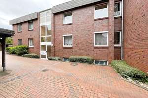 Ruhige Lage - 3 Zimmer Wohnung mit großem Balkon, Gäste-WC & Carport Stellplatz 