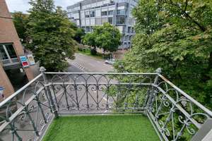 **Helle 5,5-Zimmer-Wohnung mit Balkon und EBK im Stuttgarter Westen** – Die vollständige Adresse der Immobilie erhältst du vom Anbieter., 70178 Rotebühl, Stuttgart – Vorschaubild 2