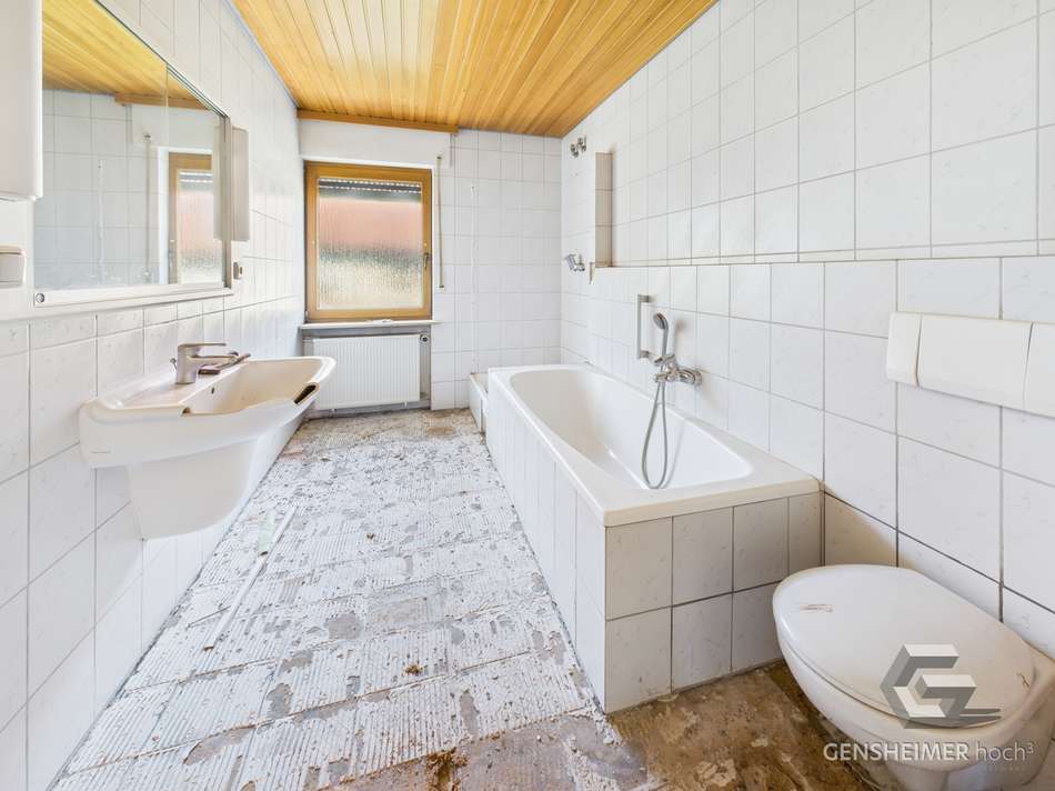 Badezimmer im Obergeschoss