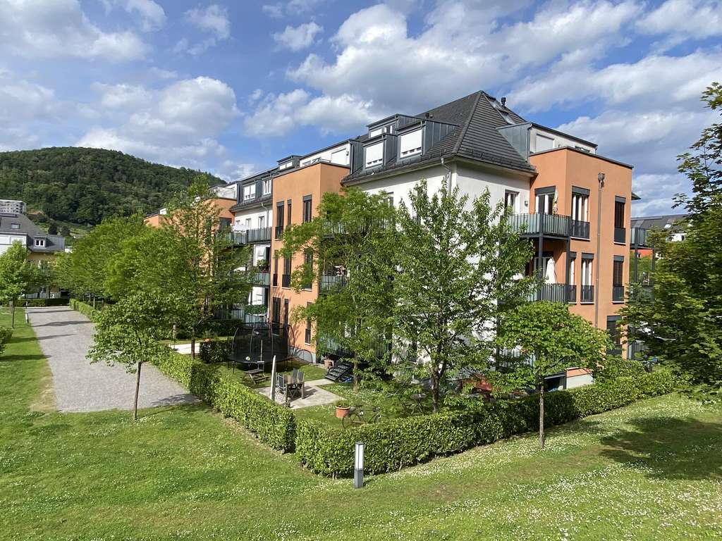 Schöne 2,5-Zimmer Wohnung mit Balkon und Stellplatz - ideal zur Selbstnutzung oder Kapitalanlage