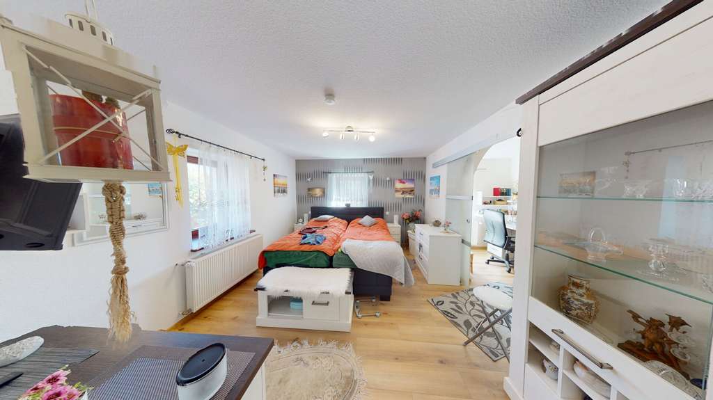 Immobilie in Halle (Saale) - *Perfekt für Familien: Haus in Halle mit 5 Zimmern nahe der Elster-Saale_Aue* - Bild 3