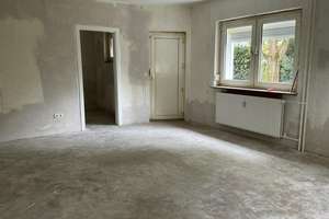Wir renovieren für Sie! Mit Boden und Tapeten ab 01.06 bezugsfertig! – Eppmannsweg 9, 45896 Hassel, Gelsenkirchen – Vorschaubild 4