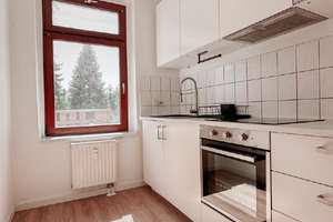Gemütliche 2-Zimmer-Wohnung mit sonnigem Balkon in Gablenz mieten! – Bernhardstraße 118, 9126 Gablenz, Chemnitz – Vorschaubild 4