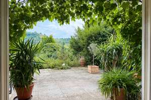 Freistehendes Einfamilienhaus mit Blick ins Grüne
