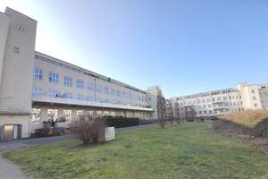 ** PROVISIONSFREI** Bezugsfreie attraktive Single-Wohnung mit Außenstellplatz