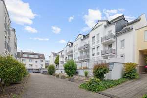 Modern & frisch renoviert: 2-Zimmer-Wohnung mit Terrasse und Balkon in Beuel-Mitte – Die vollständige Adresse der Immobilie erhältst du vom Anbieter., 53225 Beuel-Mitte, Bonn – Vorschaubild 1