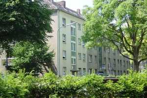 SINGLES AUFGEPASST - APPARTEMENT IN RUHIGER CITY-NÄHE !!! – Westwall 142, 47798 Krefeld – Vorschaubild 1