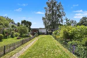 Sanierungsbedürftiges Reihenmittelhaus mit zwei Vollgeschossen und Garage im beliebten Kiel-Wik – Die vollständige Adresse der Immobilie erhältst du vom Anbieter., 24106 Wik, Kiel – Vorschaubild 3