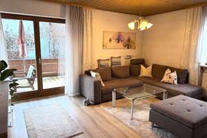 Der eigene Garten inklusive: Wohnung in Metten mit ca. 300 m² Freifläche, Garage & Stellplatz – Die vollständige Adresse der Immobilie erhältst du vom Anbieter., 94526 Metten – Vorschaubild 2