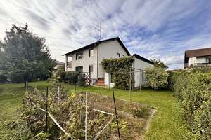 Einfamilienhaus mit Keller in ruhiger Lage – Die vollständige Adresse der Immobilie erhältst du vom Anbieter., 94486 Osterhofen – Vorschaubild 2
