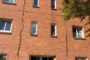 Schöne 2-Zimmer-DG Wohnung in Bremen Kattenturm – Eichelnlämpe 26, 28277 Kattenturm, Bremen – Vorschaubild 2