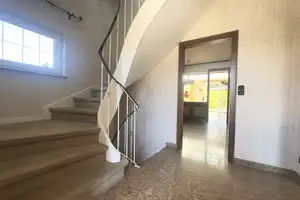 charmantes Haus in Schiefbahn: großzügig, lichtdurchflutet, große Terrasse - sanierungsbedürftig! – Viersen (Kreis) – Vorschaubild 3