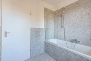 SOPART IMMOBILIEN - Geräumige 2-Zimmer-Dachterrassenwohnung - zentral und dennoch ruhig gelegen. – Osterseestr. 22, 82194 Gröbenzell – Vorschaubild 8