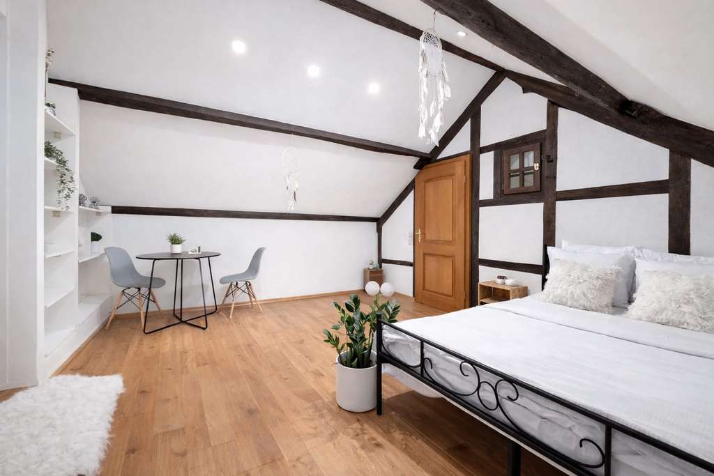 Immobilie in Nettersheim - Charmanter Hof mit 18 Zimmern, 4 Einheiten, in Nettersheim,-Tondorf, fortlaufend modernisiert  - Bild 2