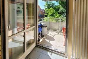 Ruhig gelegene Stadtwohnung mit elegant geschwungenem Balkon Richtung Festungsberg – 97082 Altstadt, Würzburg – Vorschaubild 4