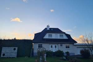 Gelegenheit: Haus mit Pool, Kaminofen, Wintergarten und reichlich Platz im Haus und großem Garten – Die vollständige Adresse der Immobilie erhältst du vom Anbieter., 29386 Dedelstorf – Vorschaubild 2