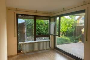 Charmantes Reiheneckhaus mit Stellplatz und Garage im beliebten Büchenbronn – Die vollständige Adresse der Immobilie erhältst du vom Anbieter., 75180 Büchenbronn, Pforzheim – Vorschaubild 3