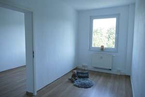 Familienwohnen auf 4 Räumen mit Balkon in der Taborer Straße 44 Naumburg (Saale) – Taborer Straße 44, 6618 Naumburg (Saale) – Vorschaubild 3