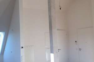 Schwabing, schöne DG-WHG/Lift, neu saniert, 2 Min. z. Englischen Garten, bis 4 m hohe Decken, ruhig – Stengelstraße 19, 80805 Münchner Freiheit, München – Vorschaubild 4
