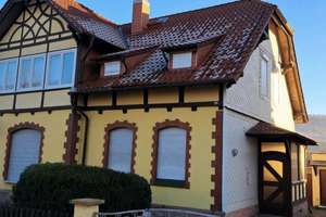 Mehrfamilienhaus mit viel Potenzial – sofort bezugsfrei, ideal für Wohnen & Arbeiten – Die vollständige Adresse der Immobilie erhältst du vom Anbieter., 99759 Sollstedt – Vorschaubild 2