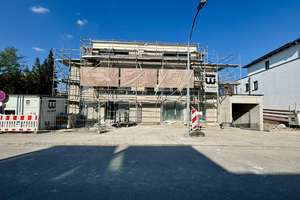 Familienparadies im Neubau: 4 Zimmer - Erdgeschosswohnung mit Hobbyraum und Garten  – Die vollständige Adresse der Immobilie erhältst du vom Anbieter., 81825 Waldtrudering, München – Vorschaubild 2