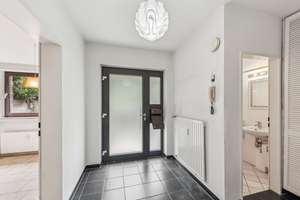 Großzügige 4-Zimmer-Maisonette-Wohnung mit idealer Aufteilung - Terrasse u. Balkon - in idealer Lage – Die vollständige Adresse der Immobilie erhältst du vom Anbieter., 52072 Laurensberg (Statistischer Bezirk), Aachen – Vorschaubild 3
