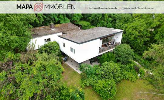 Sanierungsbedürftiges Architektenhaus mit Baupotenzial auf großzügigem Grundstück im Villenviertel