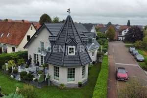 + Käuferprovisionsfrei - Turmvilla vor den Toren der Stadt + – Die vollständige Adresse der Immobilie erhältst du vom Anbieter., 31180 Giesen – Vorschaubild 2