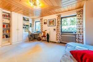 GARTENTRAUM - Großzügiges Einfamilienhaus mit großem Grundstück und Garten in Talheim – Heilbronn (Kreis) – Vorschaubild 12