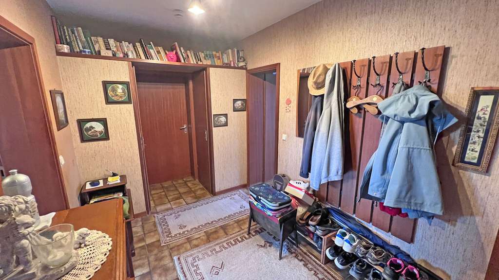 Immobilie in Rheinberg - Voll vermietetes Dreifamilienhaus in Rheinberg – solide Kapitalanlage mit Entwicklungspotenzial! - Bild 2