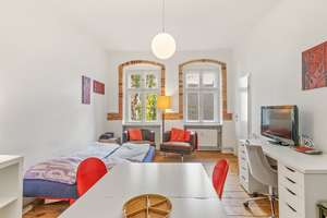 Bezugsfreie 1,5-Zimmer-Altbauwohnung in ruhiger Lage im Afrikanischen Viertel – Kameruner Str. 16, 13351 Wedding, Berlin – Vorschaubild 2