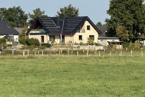 Feldrandtraum: Massives Einfamilienhaus 202 m² auf 969 m² Grundstück - kernsaniert – Die vollständige Adresse der Immobilie erhältst du vom Anbieter., 30823 Garbsen – Vorschaubild 1