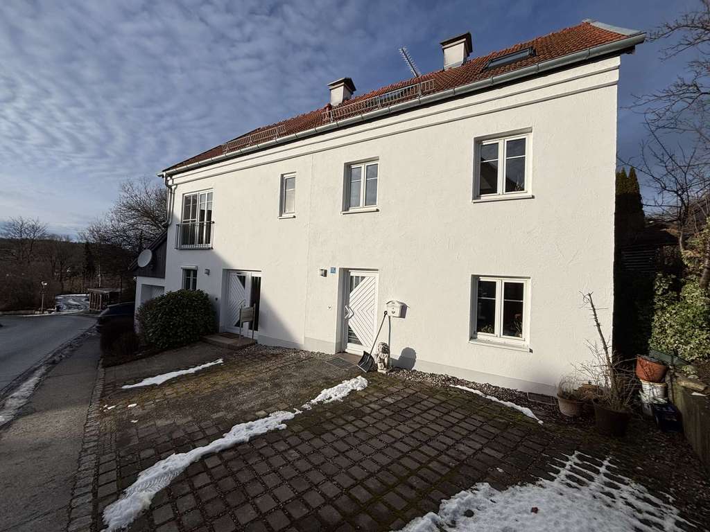 Immobilie in Windach - Doppelhaushälfte mit Familiärem Schnitt und gute Anbindung - Bild 2