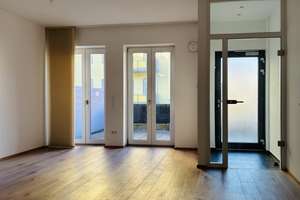 Moderne citynahe EG-Wohnung mit 2 Terrassen, EBK, TG-Platz und separatem Eingang, max.  2 Personen – Siegfriedstrasse 25-27 b, 86152 Stadtjägerviertel, Augsburg – Vorschaubild 2
