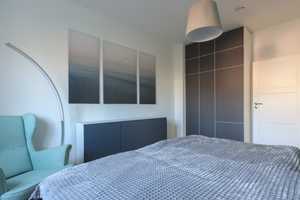 Stilvoll möbliert! Helle 2-Zimmer-Wohnung mit Balkon im Herzen von Prenzlauer Berg – Bötzowstraße 72, 10407 Berlin – Vorschaubild 9