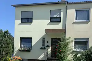 Vielseitiges Reihenendhaus mit Garten in Ludwigshafen-Oggersheim – Ludwigshafen am Rhein – Vorschaubild 1
