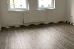 Zentral gelegen: Top 2-Zimmer-Wohnung – 23554 Sankt Lorenz Nord, Lübeck – Vorschaubild 2