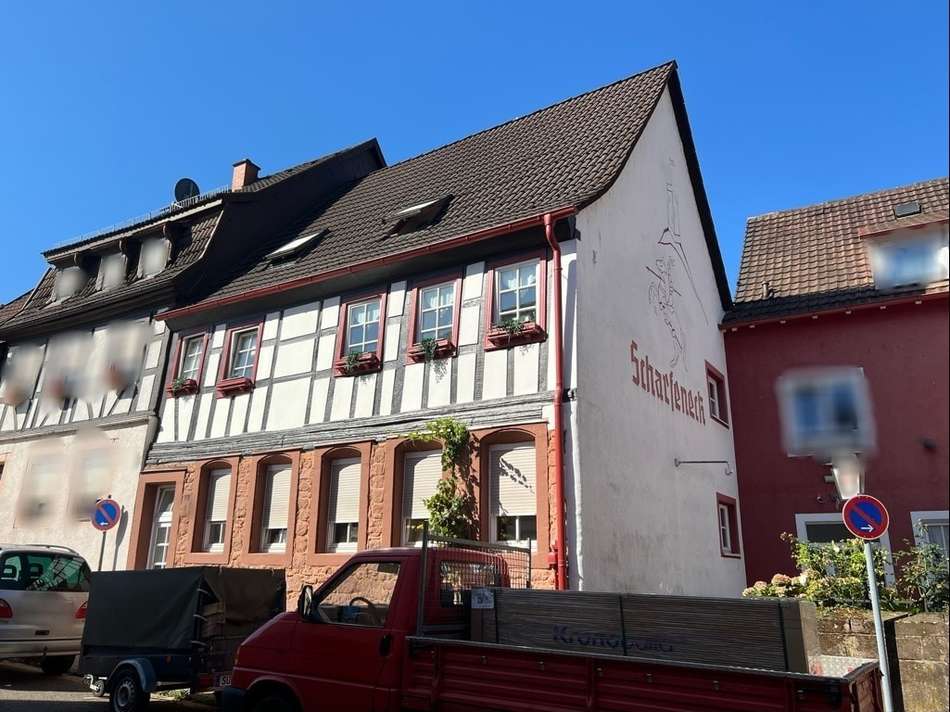 Straßenansicht