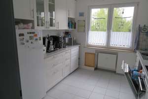 Lichtdurchflutete 3 Zimmer Wohnung mit Loggia, weißem Bad und Einbauküche im 4. OG in Bochum-Höntrop – Carl-Bosch-Straße 16, 44869 Höntrop, Bochum – Vorschaubild 6