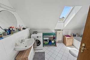 Charmante 2-Zimmer-Dachgeschosswohnung in begehrter Lage von München-Giesing – Die vollständige Adresse der Immobilie erhältst du vom Anbieter., 81539 Obergiesing, München – Vorschaubild 7