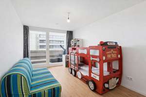 Solide vermietet mit Perspektive: Helle 3,5-Zimmer-Wohnung mit drei Loggien im Olympiadorf – Die vollständige Adresse der Immobilie erhältst du vom Anbieter., 80809 Am Riesenfeld, München – Vorschaubild 7