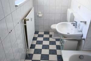 Zuhause mit 3 Zimmern und Balkon in Paderborn – Von-der-Reck-Straße 24, 33104 Schloß Neuhaus, Paderborn – Vorschaubild 3