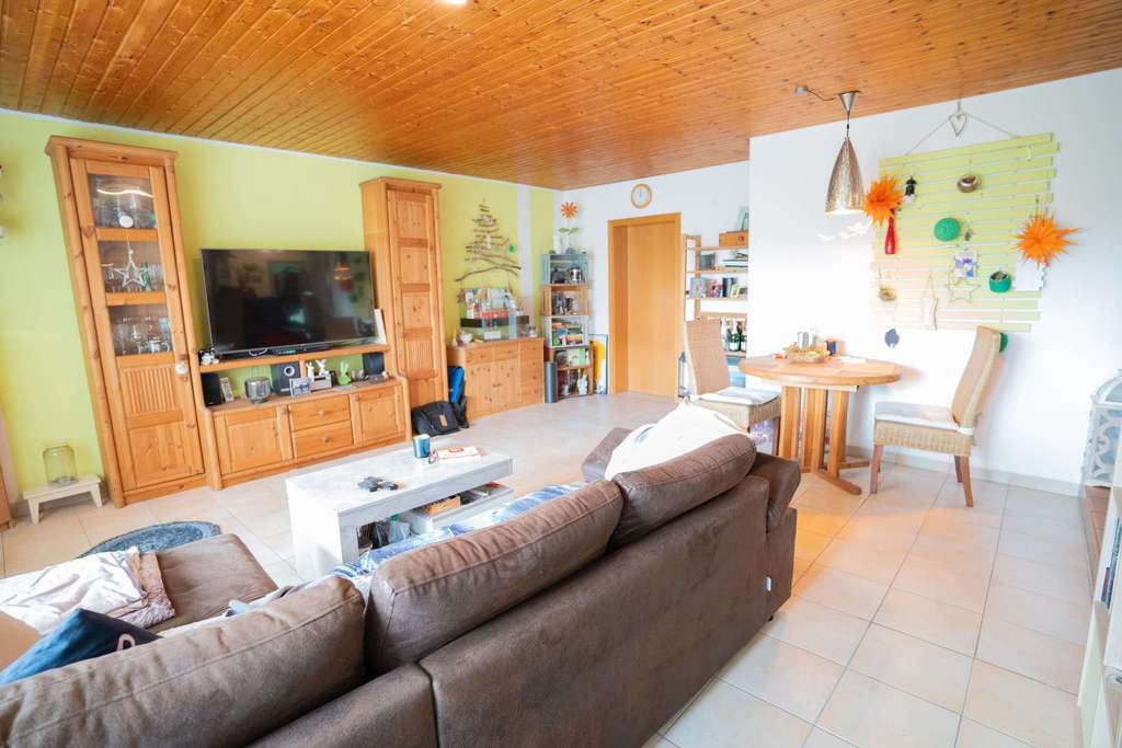 Immobilie in Sachsenheim - Charmante 2-Zimmer-Wohnung mit großer Terrasse in Sachsenheim-Spielberg - Bild 0